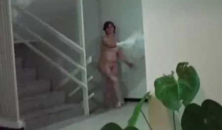 دوش کسی عکس و فیلم سکسی اینستاگرام
