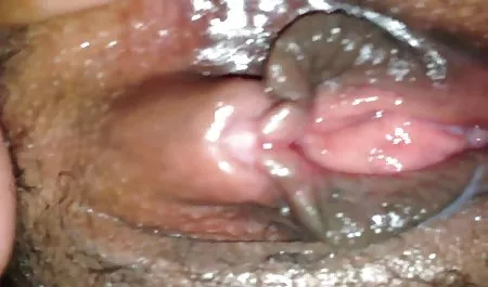 سینه بند سکسی قرمز میش رض هنگام صحبت با عکسسکسی الکسیس bf خود استمناء می کند