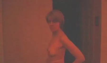MILF Thorne MILF عكس سكسي متحرك ورزش بلوند بوکسله و ناپدری لعنتی