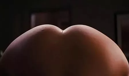 مادر آماتور روسی فیلم سوپر سکسس تقدیر بلعیده است.